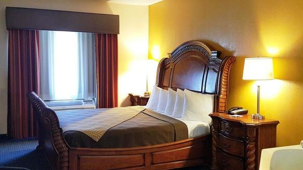 1 King Bed Jetted Tub Non-Smoking Photo 1